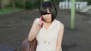 121024 01 - Cô gái trẻ bị nghi ngờ lăng nhăng