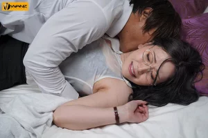 WAAA-395 Chung phòng với cô nàng giản dị và cái kết bất ngờ